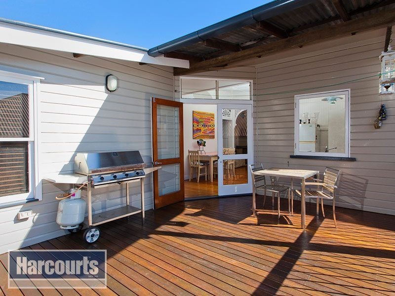 41 Windsor Rd, Red Hill QLD 4059