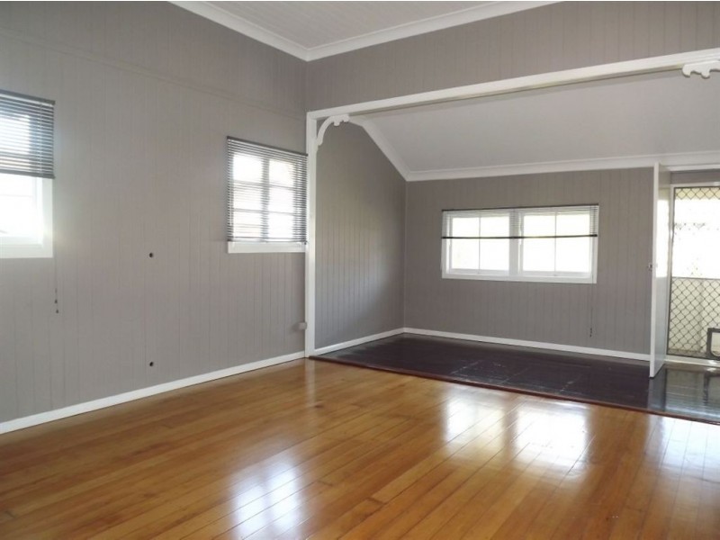 4 Murrell Street, Newmarket QLD 4051