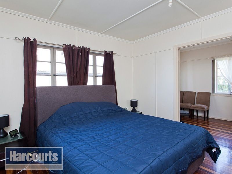 36 Farrell St, Ashgrove QLD 4060