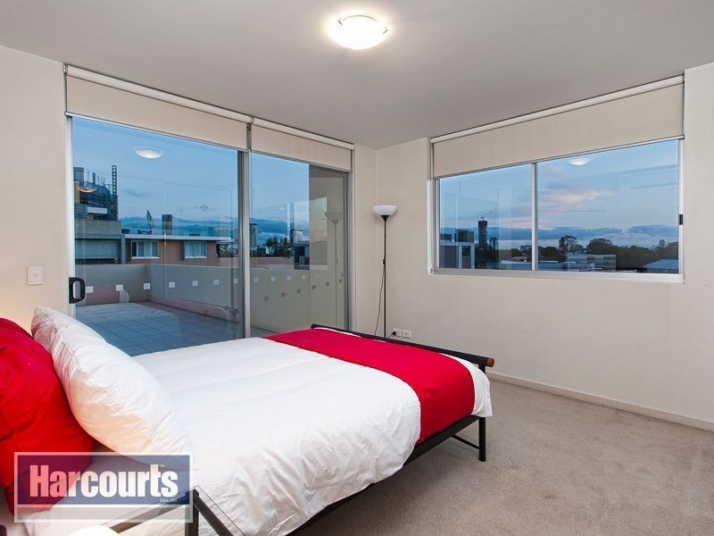 1806/41 Blamey St, Kelvin Grove QLD 4059