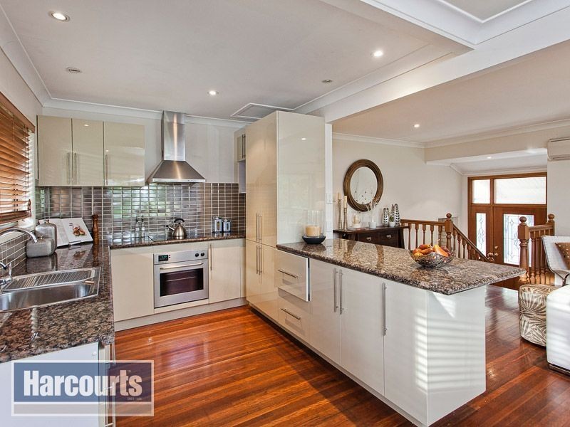 33 Kadina St, The Gap QLD 4061