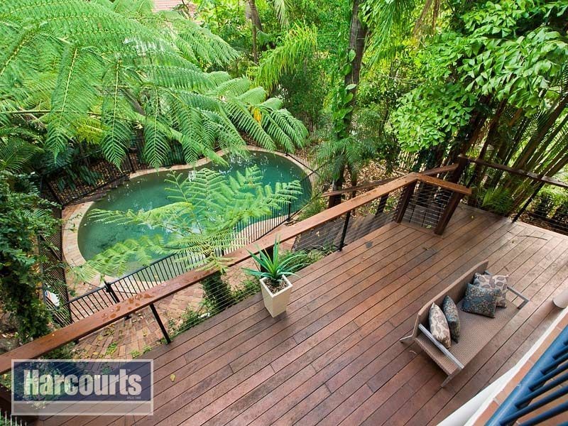 33 Kadina St, The Gap QLD 4061