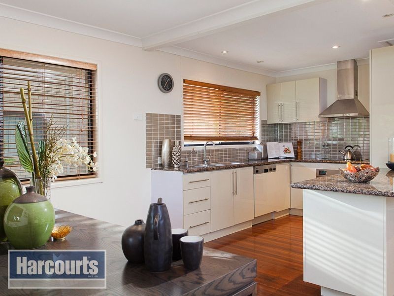 33 Kadina St, The Gap QLD 4061