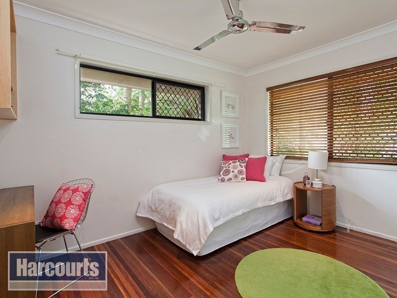 33 Kadina St, The Gap QLD 4061