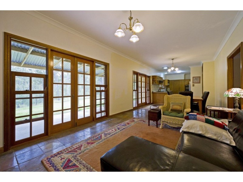 112 Naylor Drive, Tamborine QLD 4270