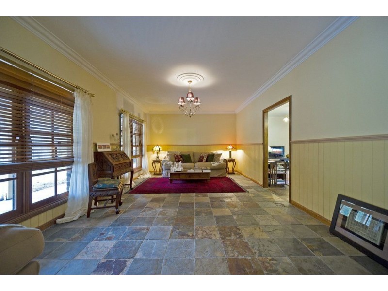 112 Naylor Drive, Tamborine QLD 4270