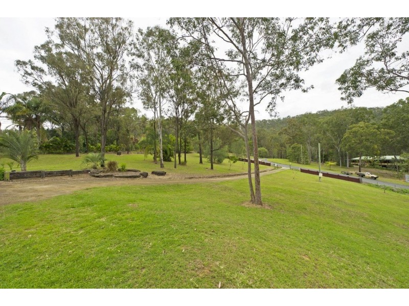 112 Naylor Drive, Tamborine QLD 4270