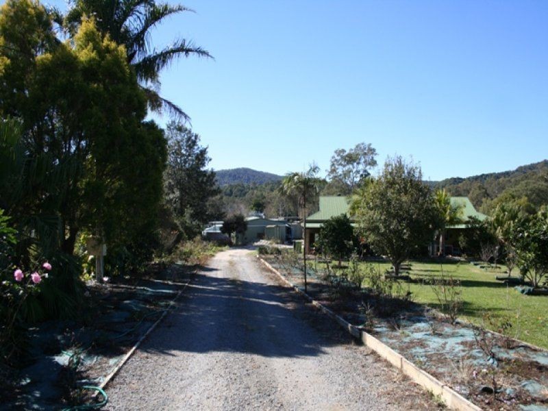 128 Garden Rd, Cedar Creek QLD 4207