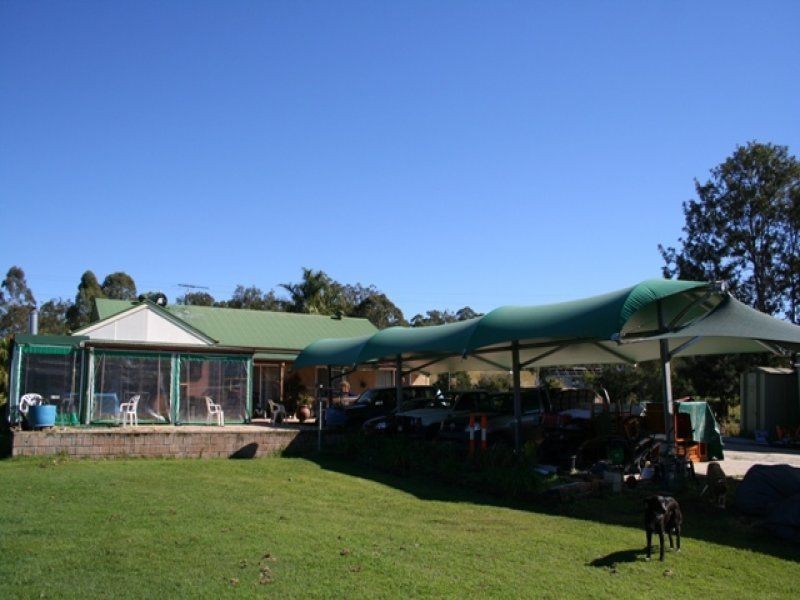 128 Garden Rd, Cedar Creek QLD 4207