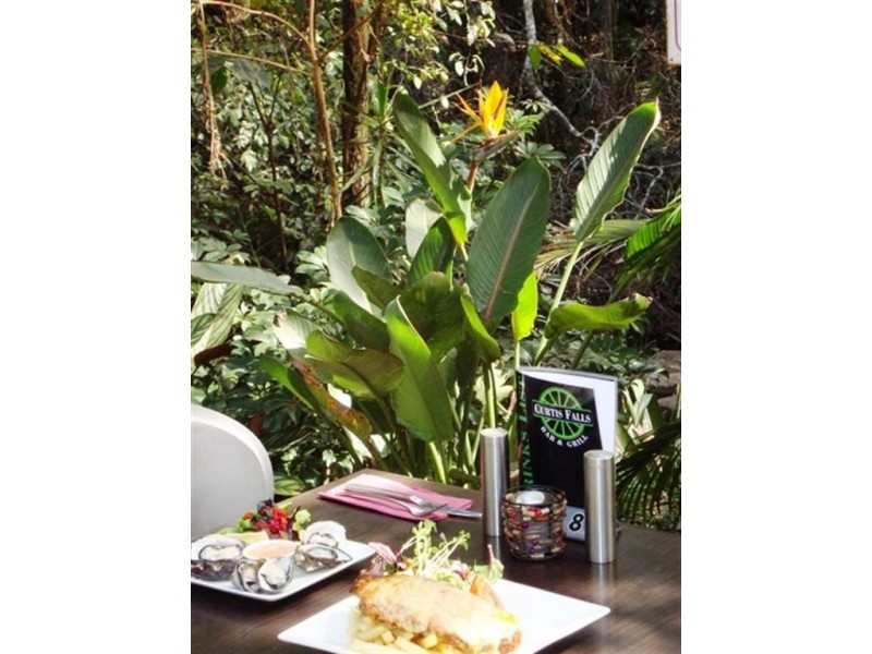 1-5 Eagle heights rd, Tamborine QLD 4270