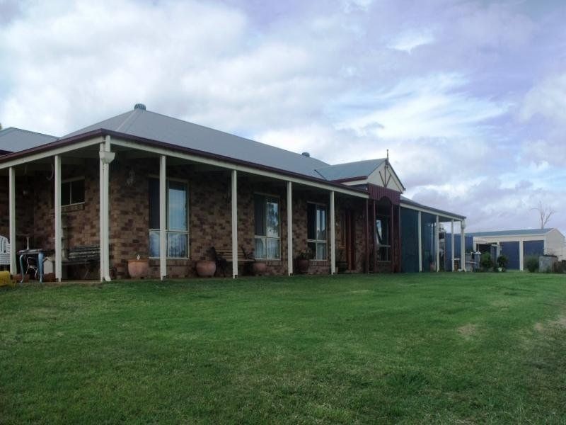 569 Oaky Creek rd, Oaky Creek QLD 4285