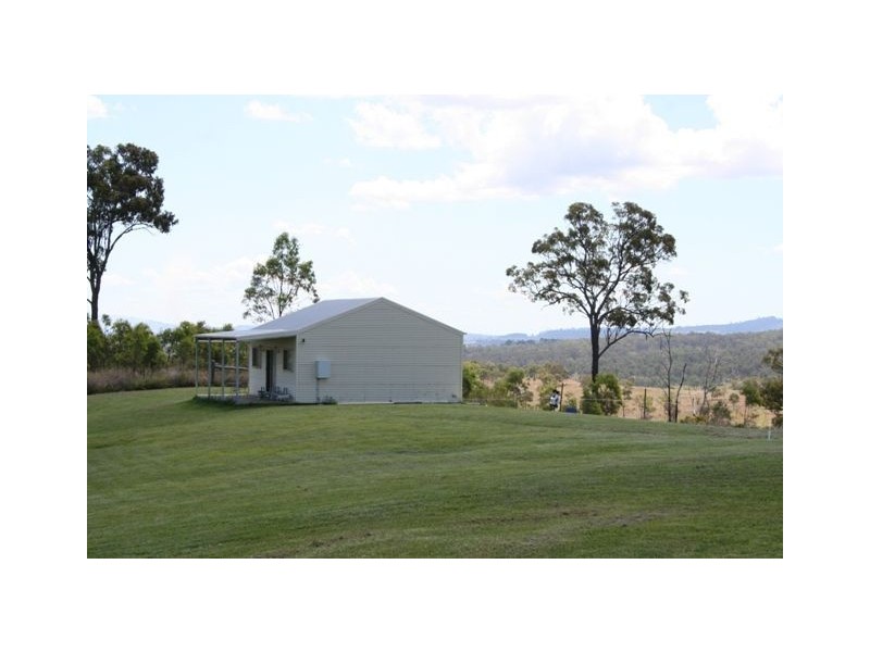 569 Oaky Creek rd, Oaky Creek QLD 4285