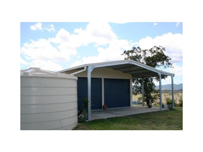 569 Oaky Creek rd, Oaky Creek QLD 4285