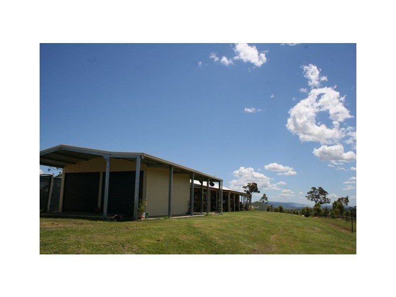 569 Oaky Creek rd, Oaky Creek QLD 4285