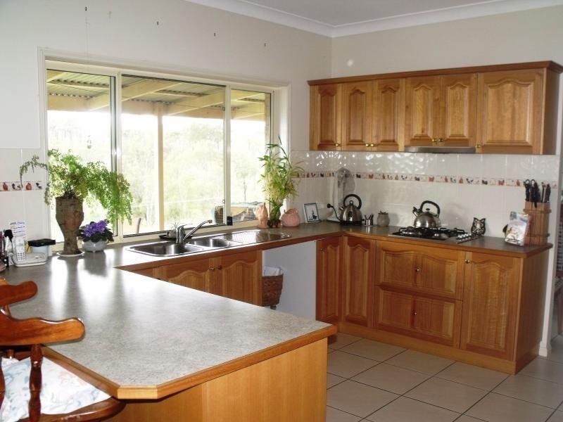 569 Oaky Creek rd, Oaky Creek QLD 4285