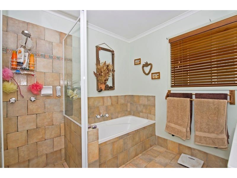1 Creek Court, Tamborine QLD 4270