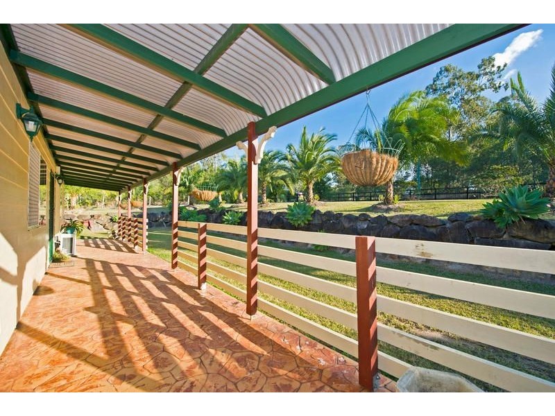 1 Creek Court, Tamborine QLD 4270