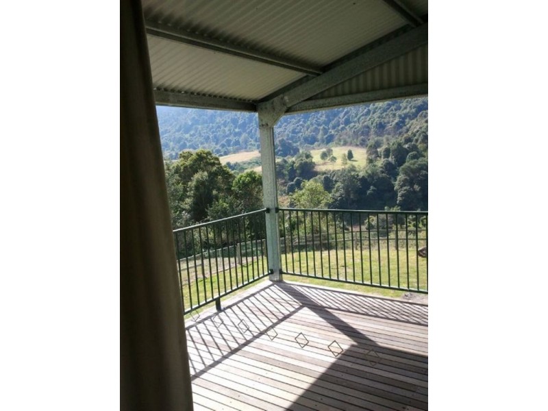 378 Flying Fox Road, Flying Fox QLD 4275