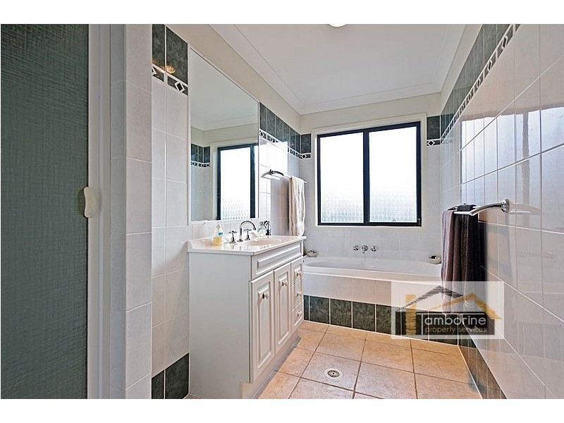 2-8 Racecourse Place, Tamborine QLD 4270