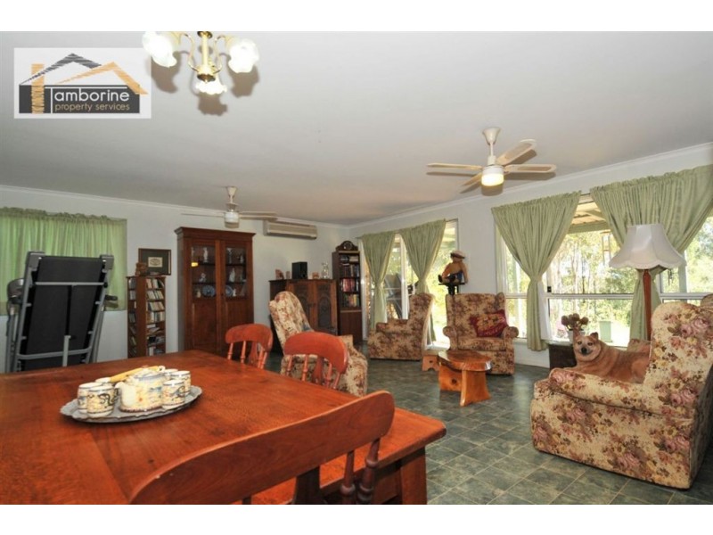 8 Vonda Youngman Drive, Tamborine QLD 4270