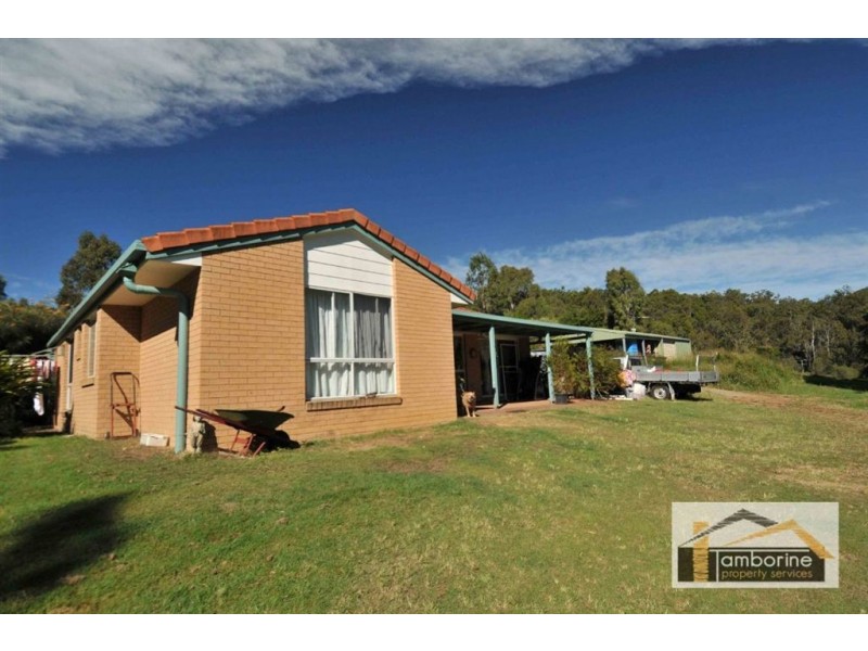 8 Vonda Youngman Drive, Tamborine QLD 4270