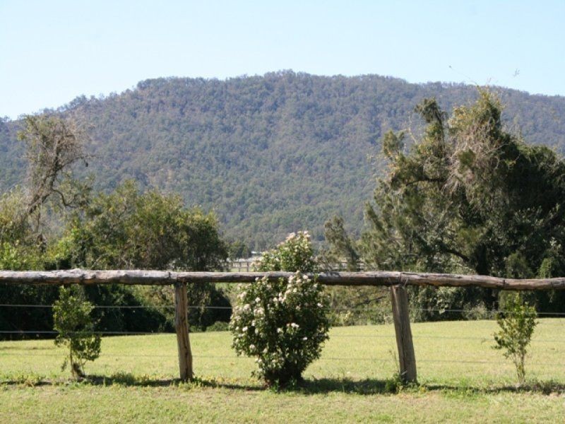75 Armstrong, Canungra QLD 4275