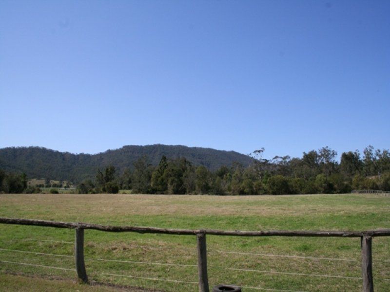 75 Armstrong, Canungra QLD 4275
