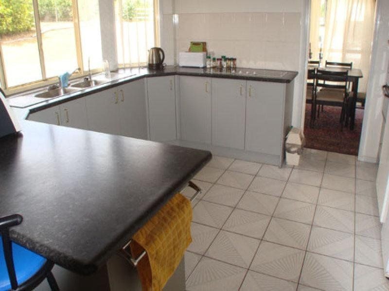 1 Larch Road, Tamborine QLD 4270