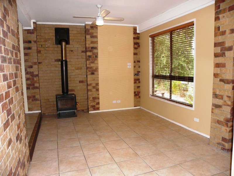 17 Jerome Street, Canungra QLD 4275