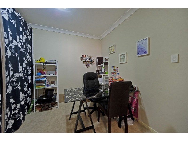 64 Racecourse Place, Tamborine QLD 4270