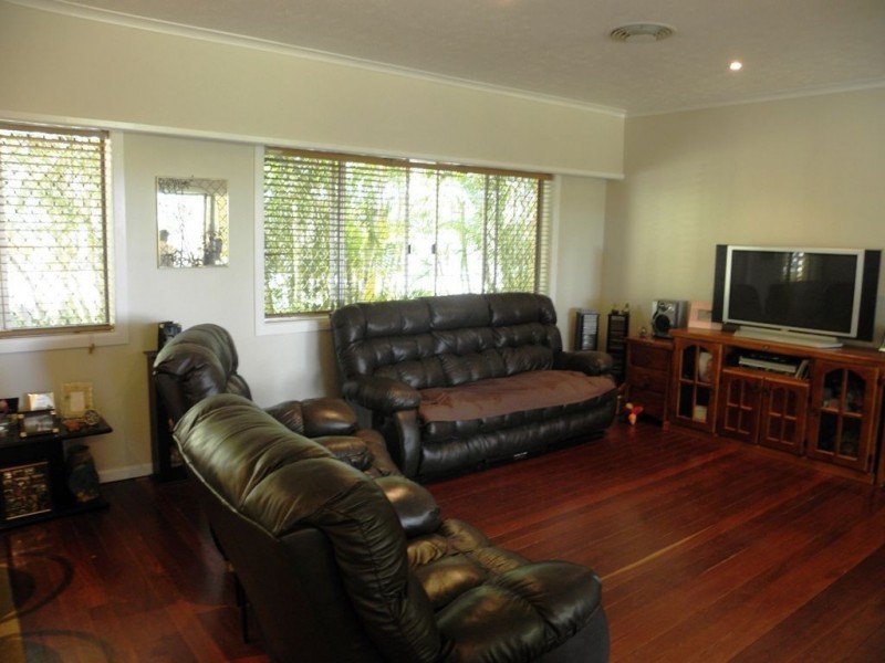 105 Leach Rd, Tamborine QLD 4270