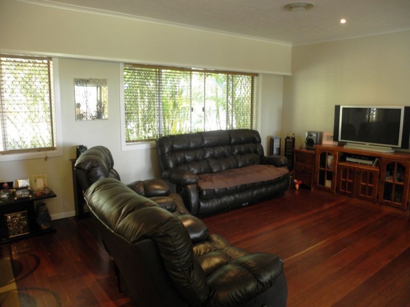 105 Leach Rd, Tamborine QLD 4270