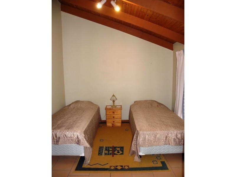 110-120 Williamson, Tamborine QLD 4270