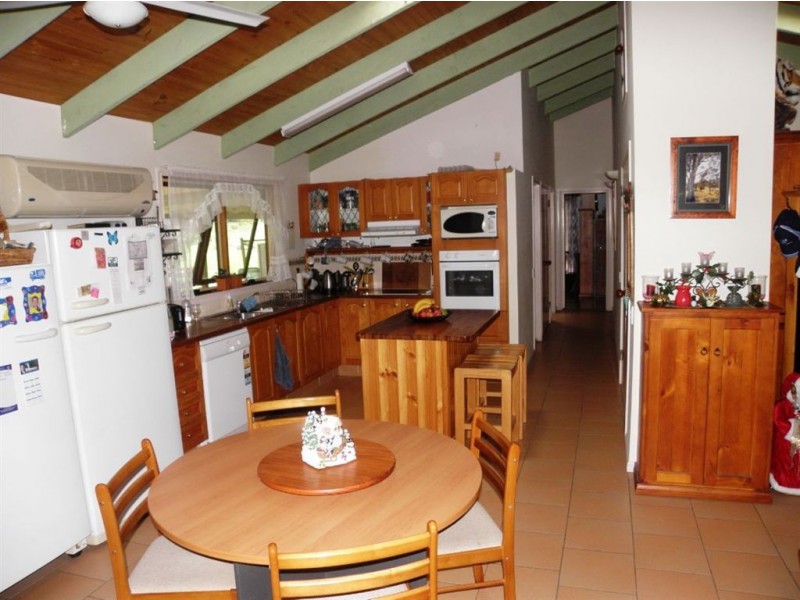 110-120 Williamson, Tamborine QLD 4270