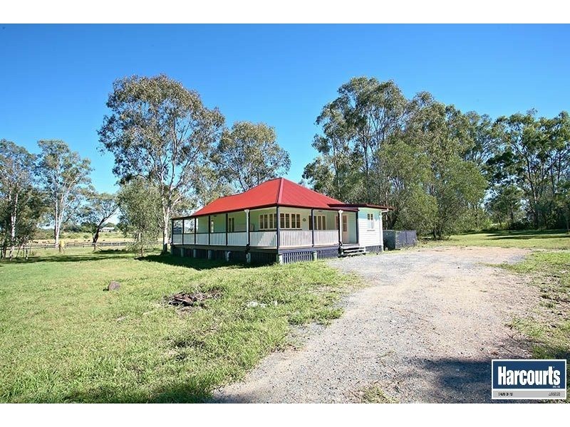 2 Chestnut Road, Tamborine QLD 4270