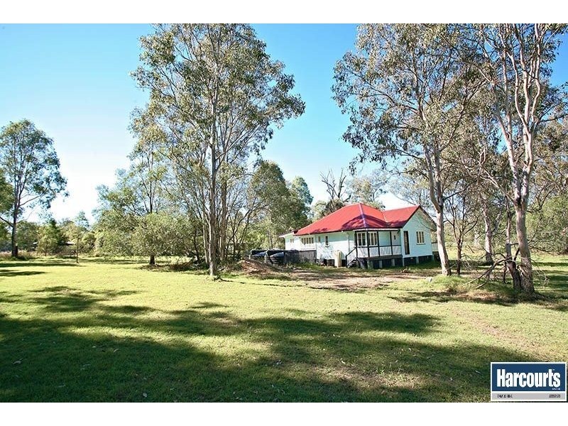2 Chestnut Road, Tamborine QLD 4270
