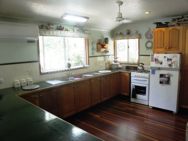 37 Frond Rd,, Tamborine QLD 4270
