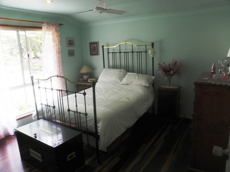 37 Frond Rd,, Tamborine QLD 4270