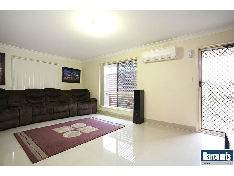 2 Bou Crt, Edens Landing QLD 4207