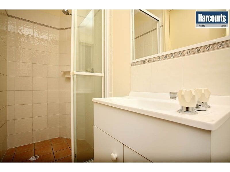 2 Bou Crt, Edens Landing QLD 4207