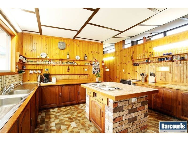 93 Chestnut Rd, Tamborine QLD 4270