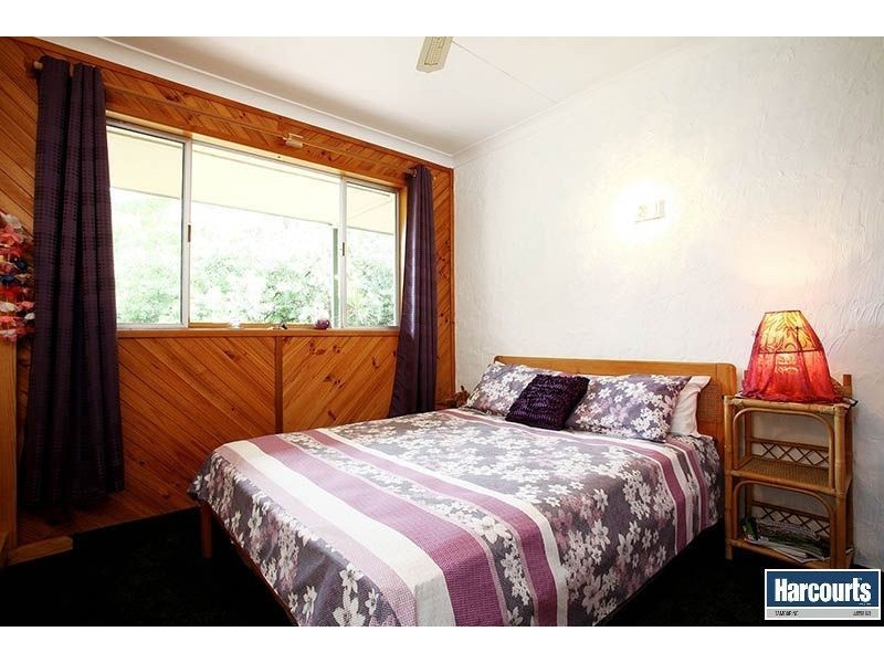 93 Chestnut Rd, Tamborine QLD 4270