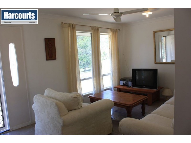 27 Smales Close, Kooralbyn QLD 4285