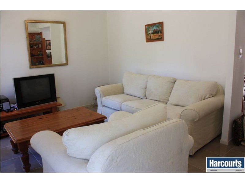 27 Smales Close, Kooralbyn QLD 4285