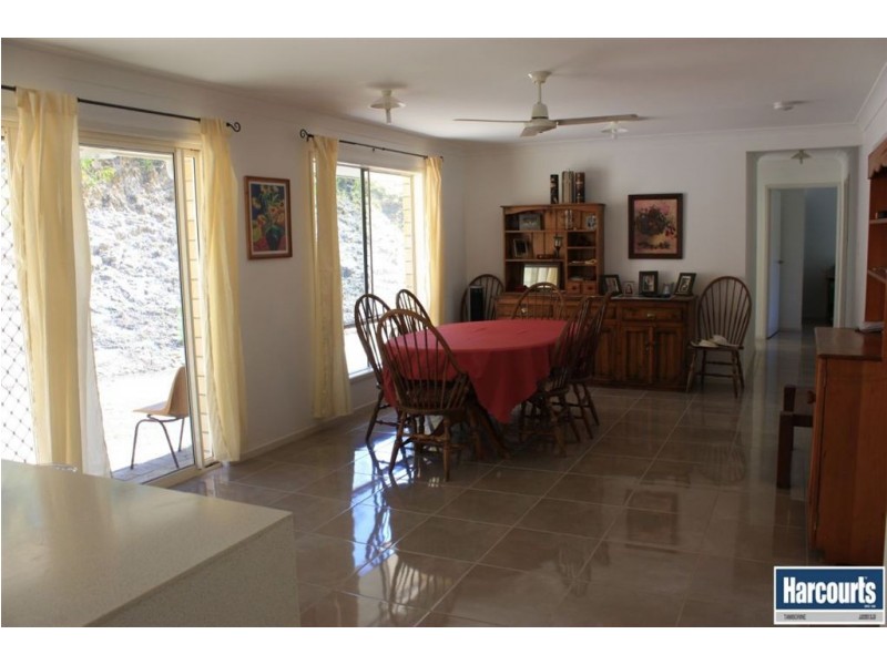 27 Smales Close, Kooralbyn QLD 4285