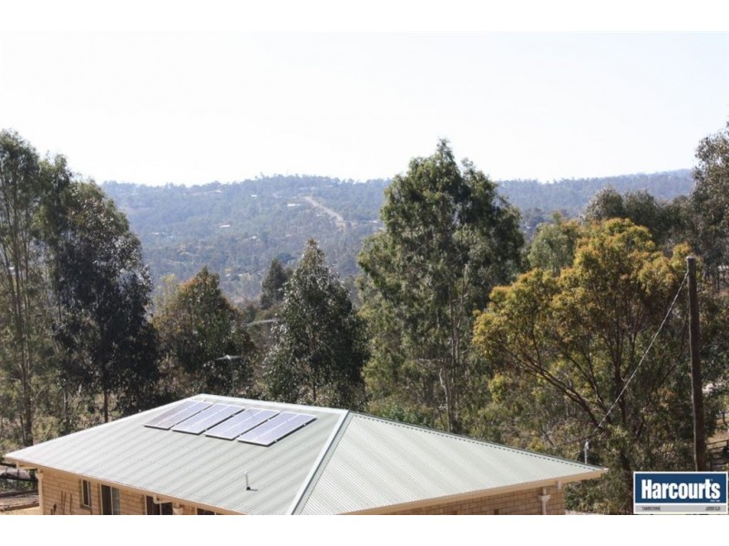 27 Smales Close, Kooralbyn QLD 4285