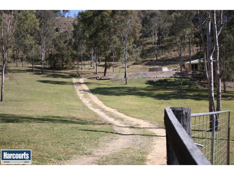 27 Smales Close, Kooralbyn QLD 4285