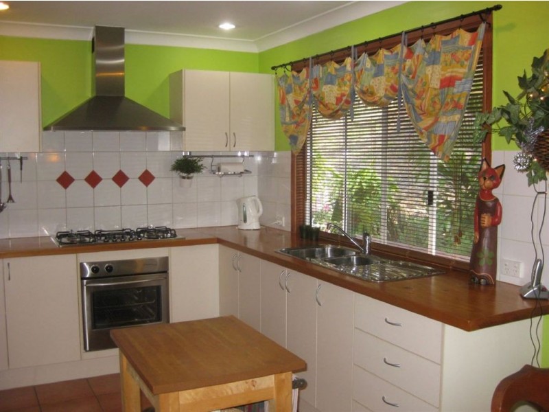 25 Dollarbird Drive, Tamborine QLD 4270