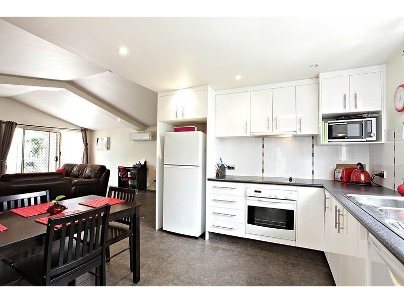 27 Murdoch, Mundoolun QLD 4285