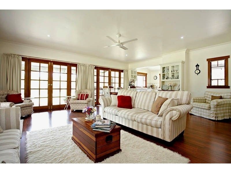 1 Donald Court, Tamborine QLD 4270